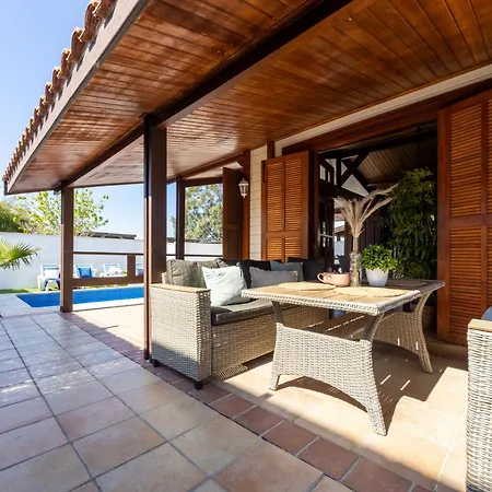 شاليه Tropical 2 By Interhome *