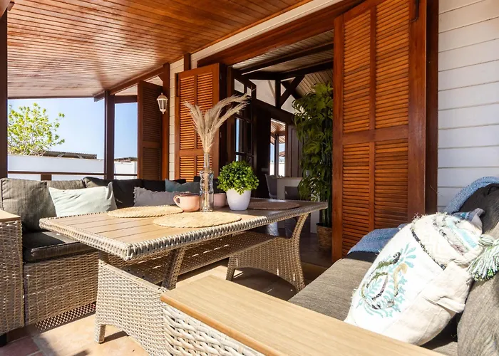 Tropical 2 By Interhome